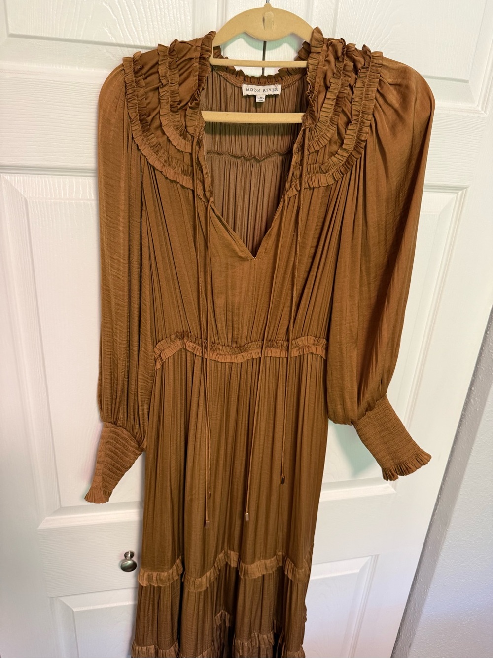 Moon River Brown Tiered Long-Sleeve Maxi Dress - Picture 8 of 11